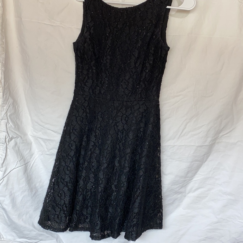 Dress - Picture 2 of 6